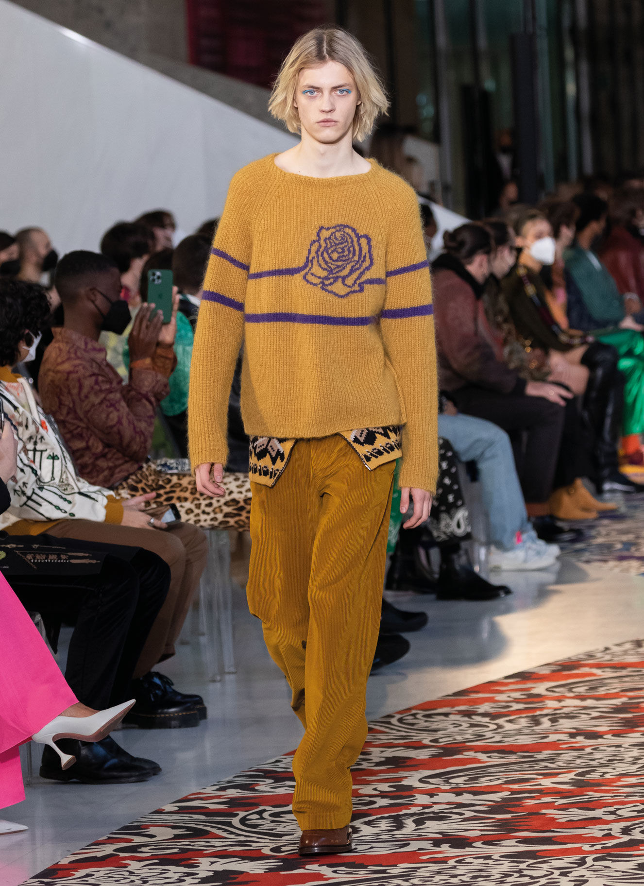 22 23秋冬メンズファッションショー Etro