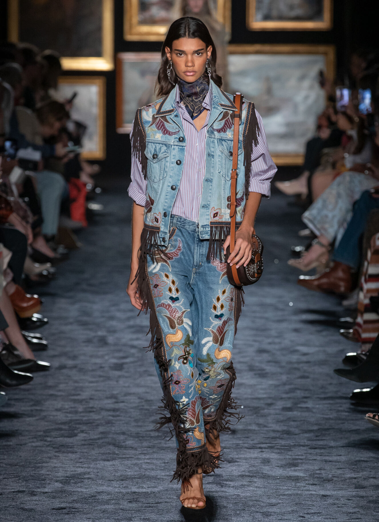 Women's Fashion Show Fall-Winter collection 2020/21 | ETRO