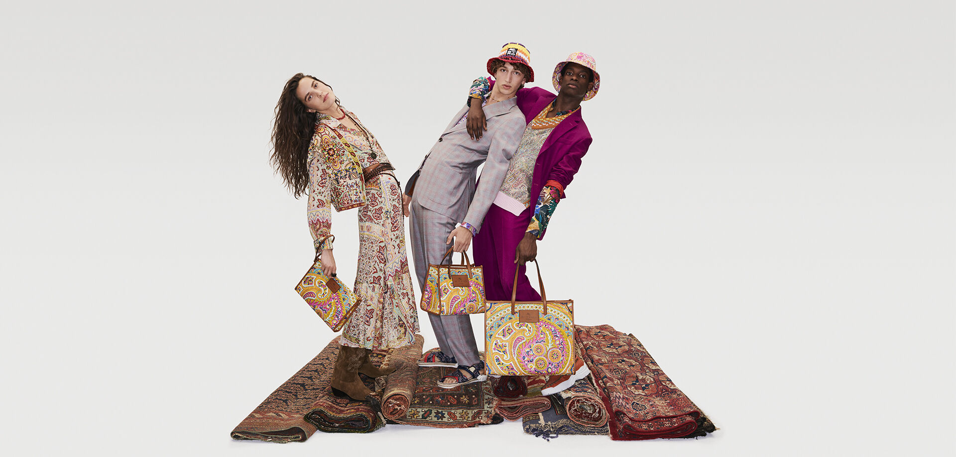 ETRO Official Website: Men's & Women's Clothing and Accessories