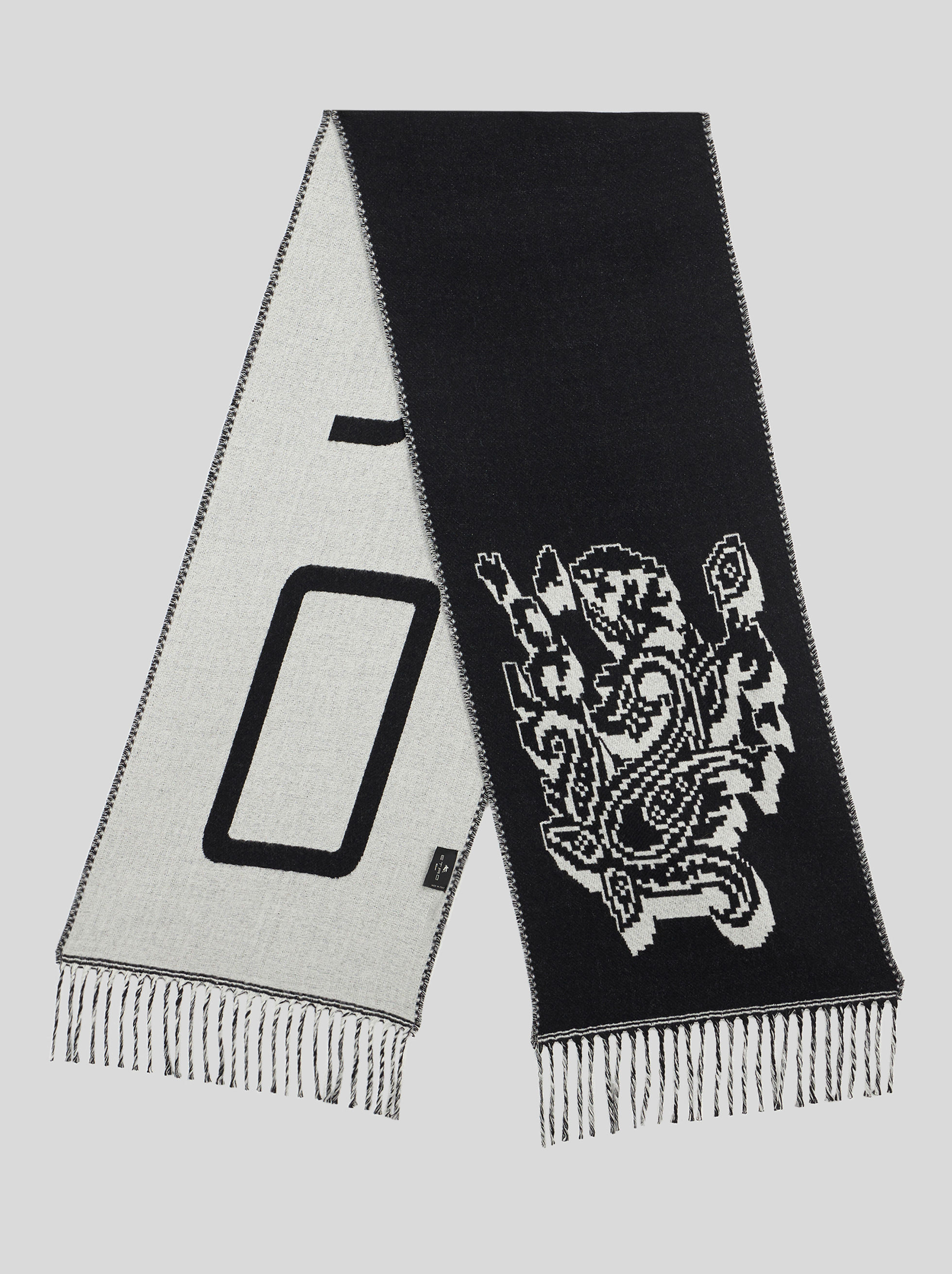 WOOL SCARF WITH GRAPHIC PAISLEY PATTERNS